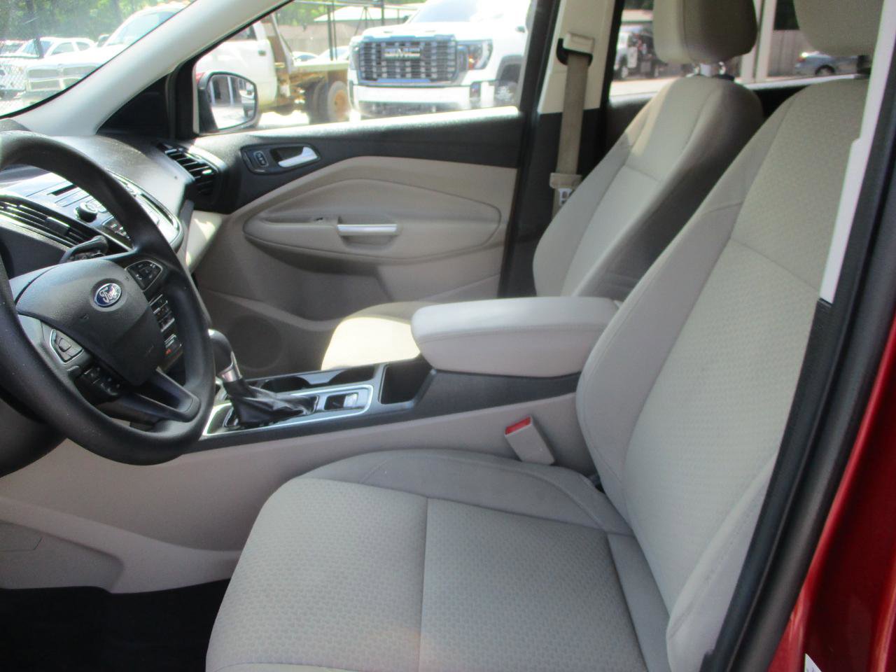 Used 2017 Ford Escape SE FWD image 14