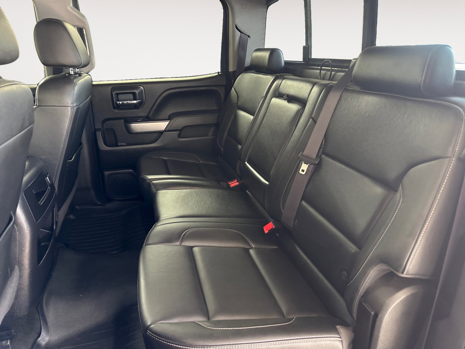 Used 2016 Chevrolet Silverado 1500 LTZ Z71 w/ LTZ Plus Package AWD/4WD image 24