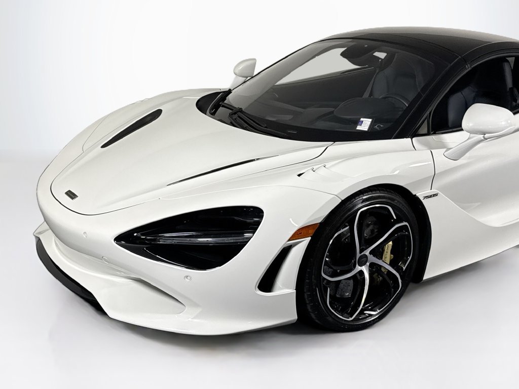 Used 2025 McLaren 750S Spider RWD image 22