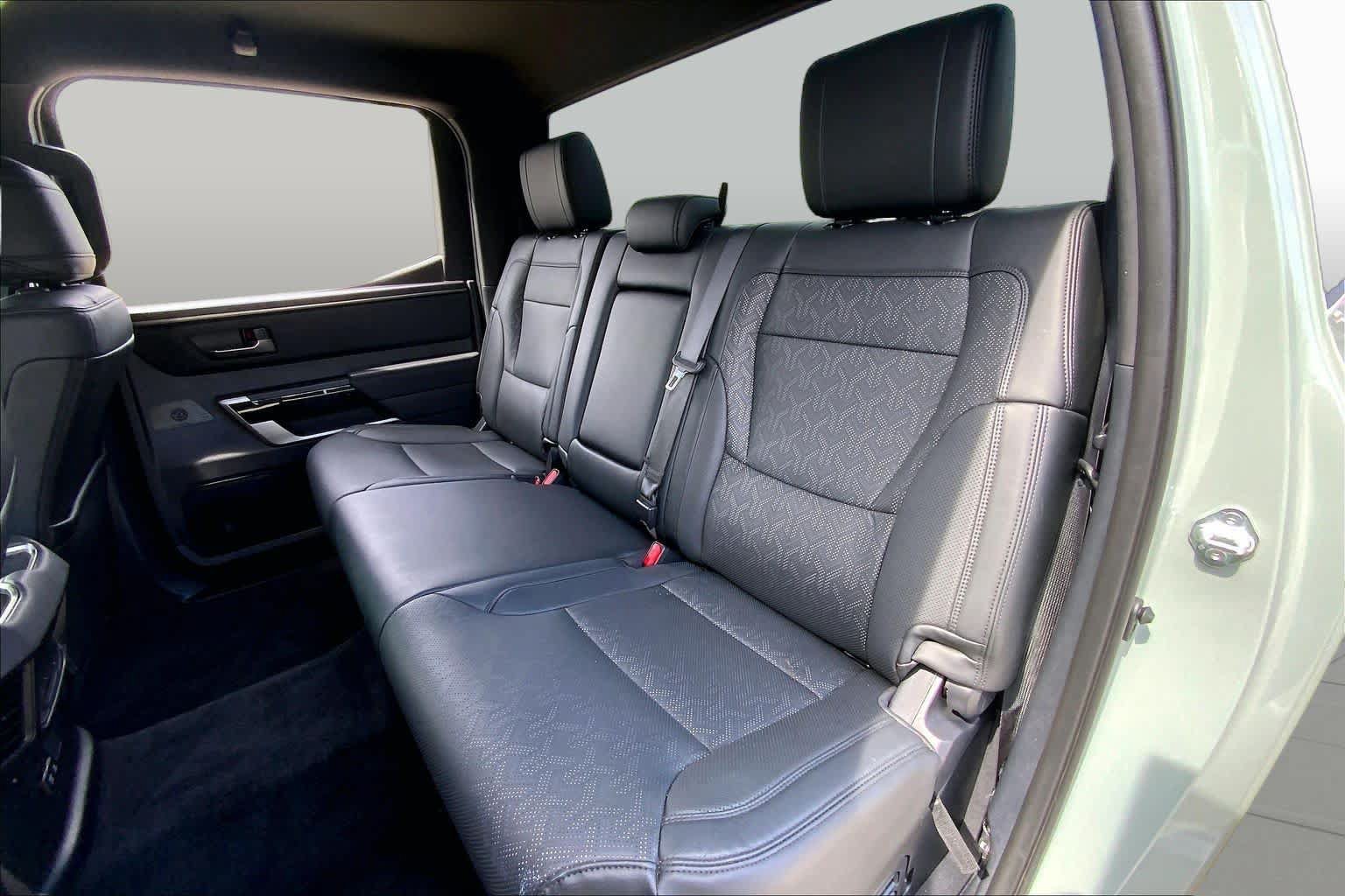 Used 2025 Toyota Tundra Limited AWD/4WD image 20