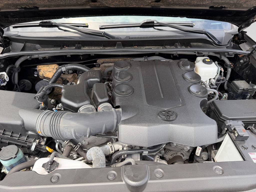 Used 2023 Toyota 4Runner Limited AWD/4WD image 13
