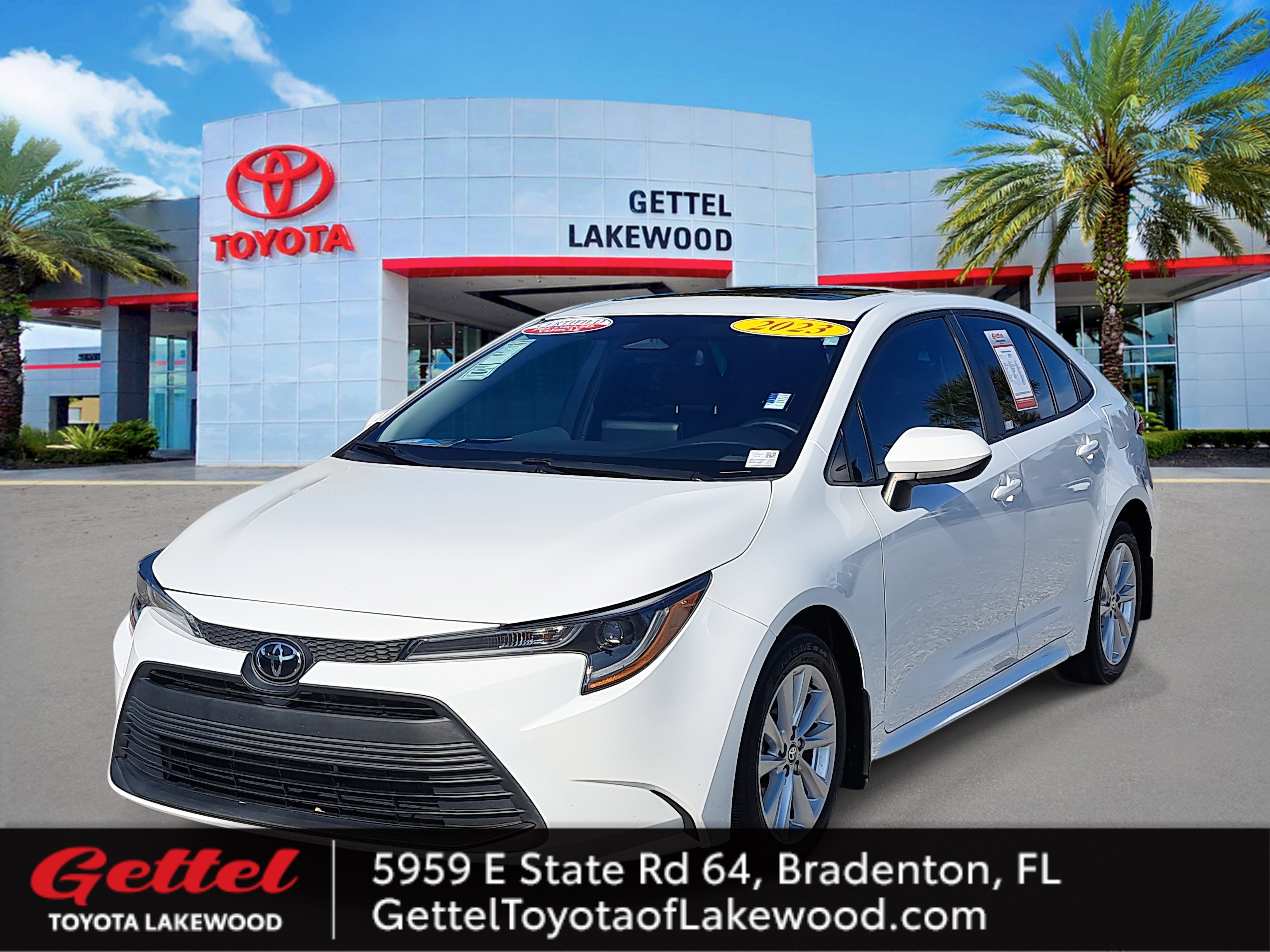 Certified 2023 Toyota Corolla LE image 1