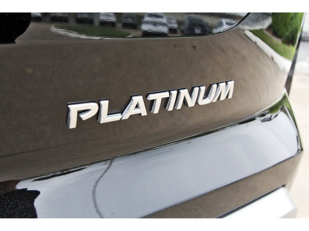 Certified 2024 Nissan Pathfinder Platinum w/ Cargo Package FWD image 27