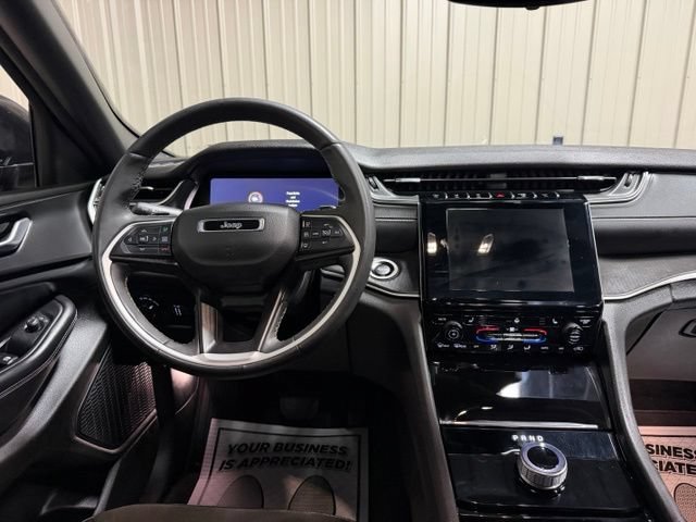 Used 2023 Jeep Grand Cherokee L Laredo AWD/4WD image 34