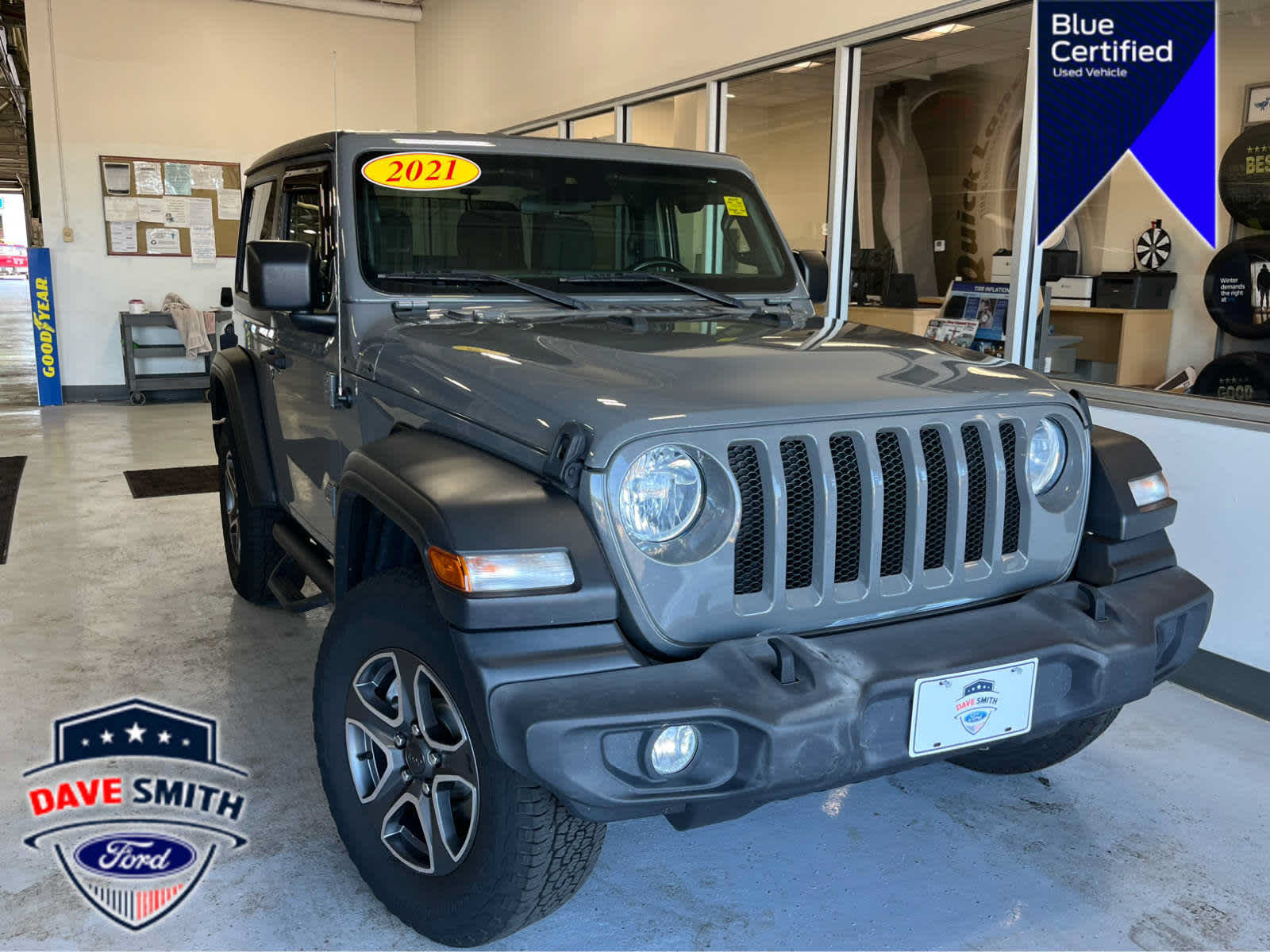 Used 2021 Jeep Wrangler Sport AWD/4WD image 3