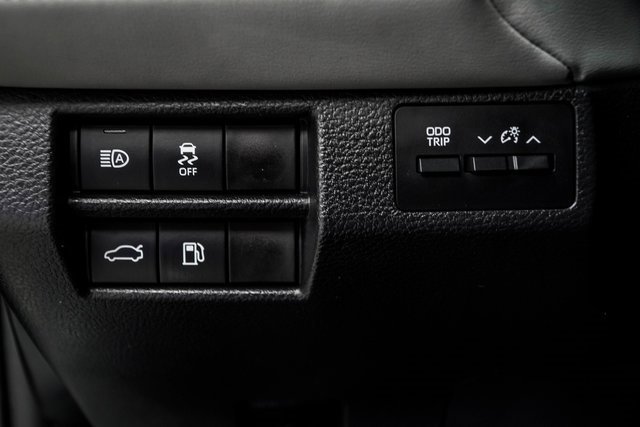 Used 2021 Toyota Avalon XLE w/ Moonroof Package image 38