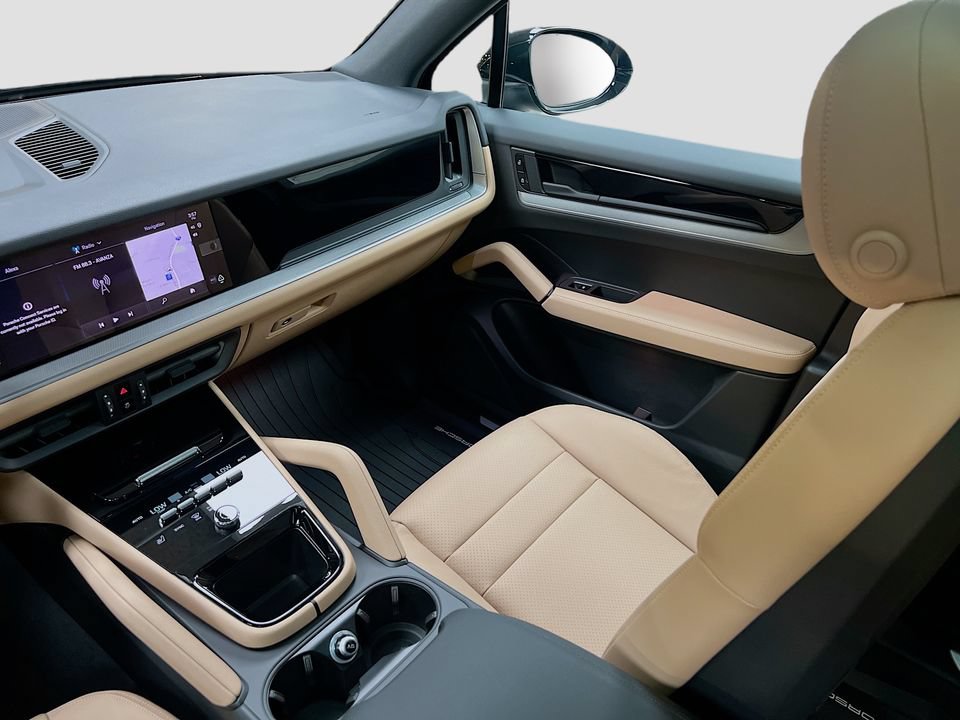 New 2026 Porsche Cayenne AWD/4WD image 26