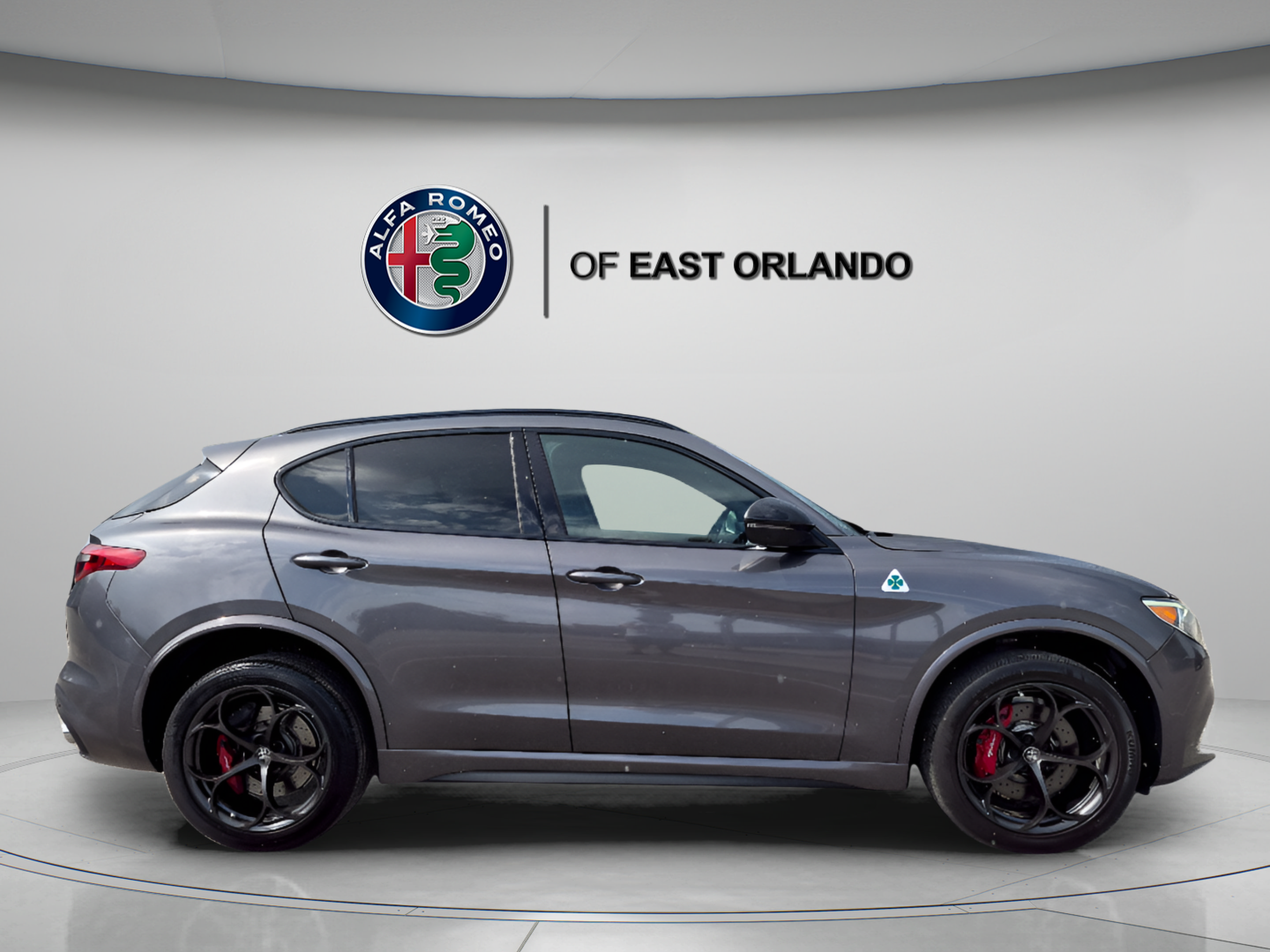 Used 2022 Alfa Romeo Stelvio Quadrifoglio w/ Active Assist Plus Package AWD/4WD image 8