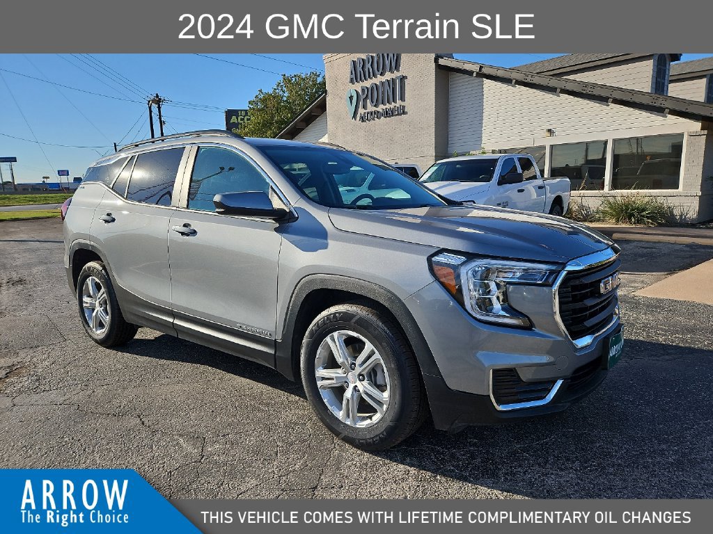 Used 2024 GMC Terrain SLE w/ Driver Convenience Package FWD image 1