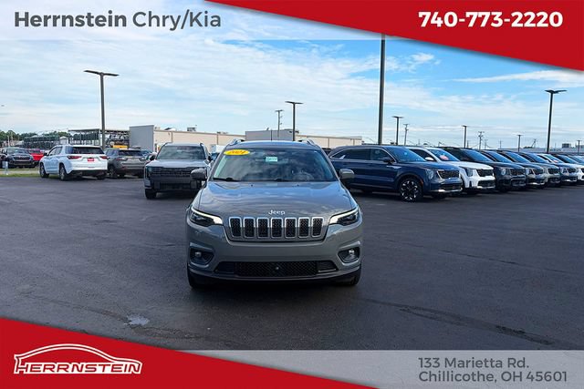 Used 2021 Jeep Cherokee Latitude Lux w/ Mopar Interior Package AWD/4WD image 2