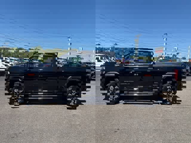 Used 2024 GMC Sierra 3500 Denali w/ Denali Reserve Package image 4