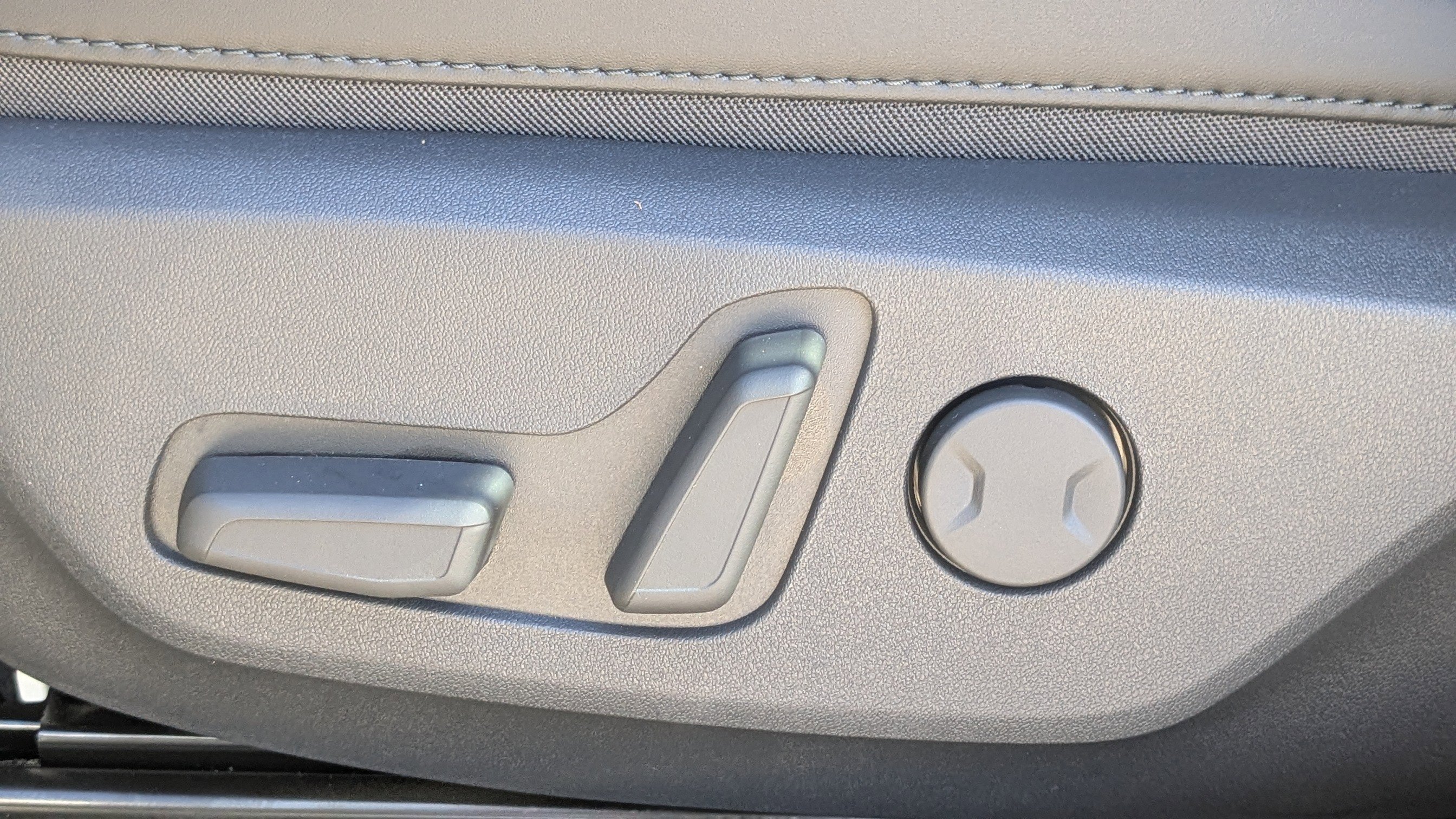 New 2025 Kia Niro EX w/ EX Cold Weather Package image 22