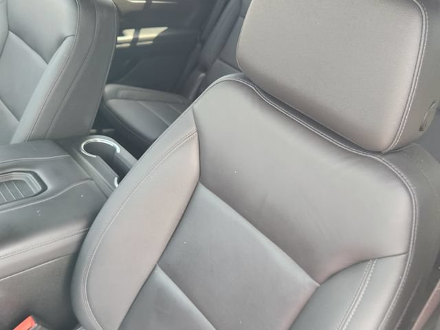 Used 2022 Chevrolet Tahoe Z71 w/ Luxury Package AWD/4WD image 24
