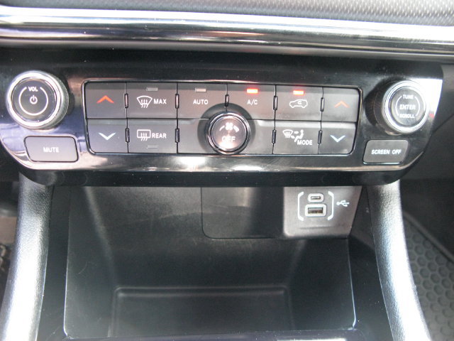 Used 2025 Jeep Compass Trailhawk AWD/4WD image 21