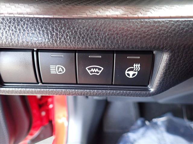 Used 2024 Toyota Prius XLE AWD/4WD image 15
