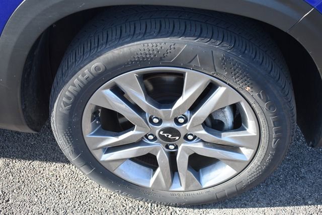Certified 2023 Kia Seltos LX AWD/4WD image 11