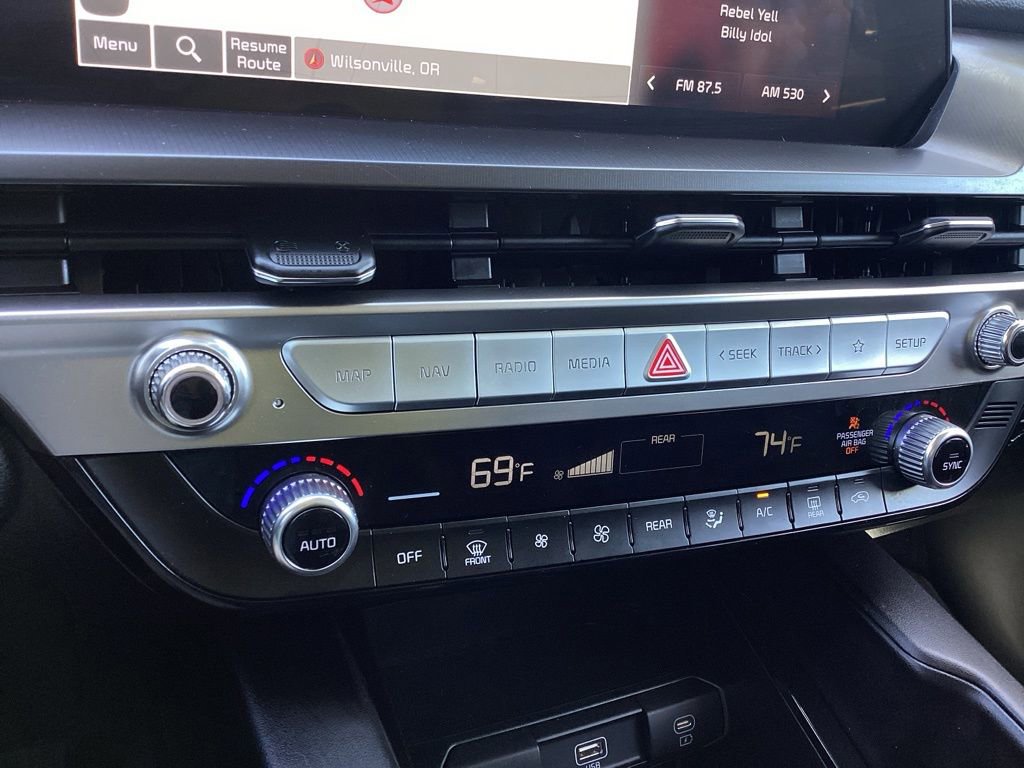 Used 2025 Kia Telluride LX image 15