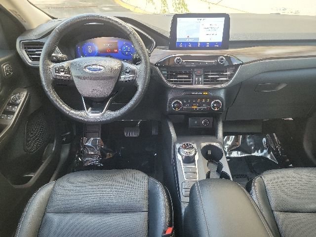 Used 2020 Ford Escape Titanium FWD image 16