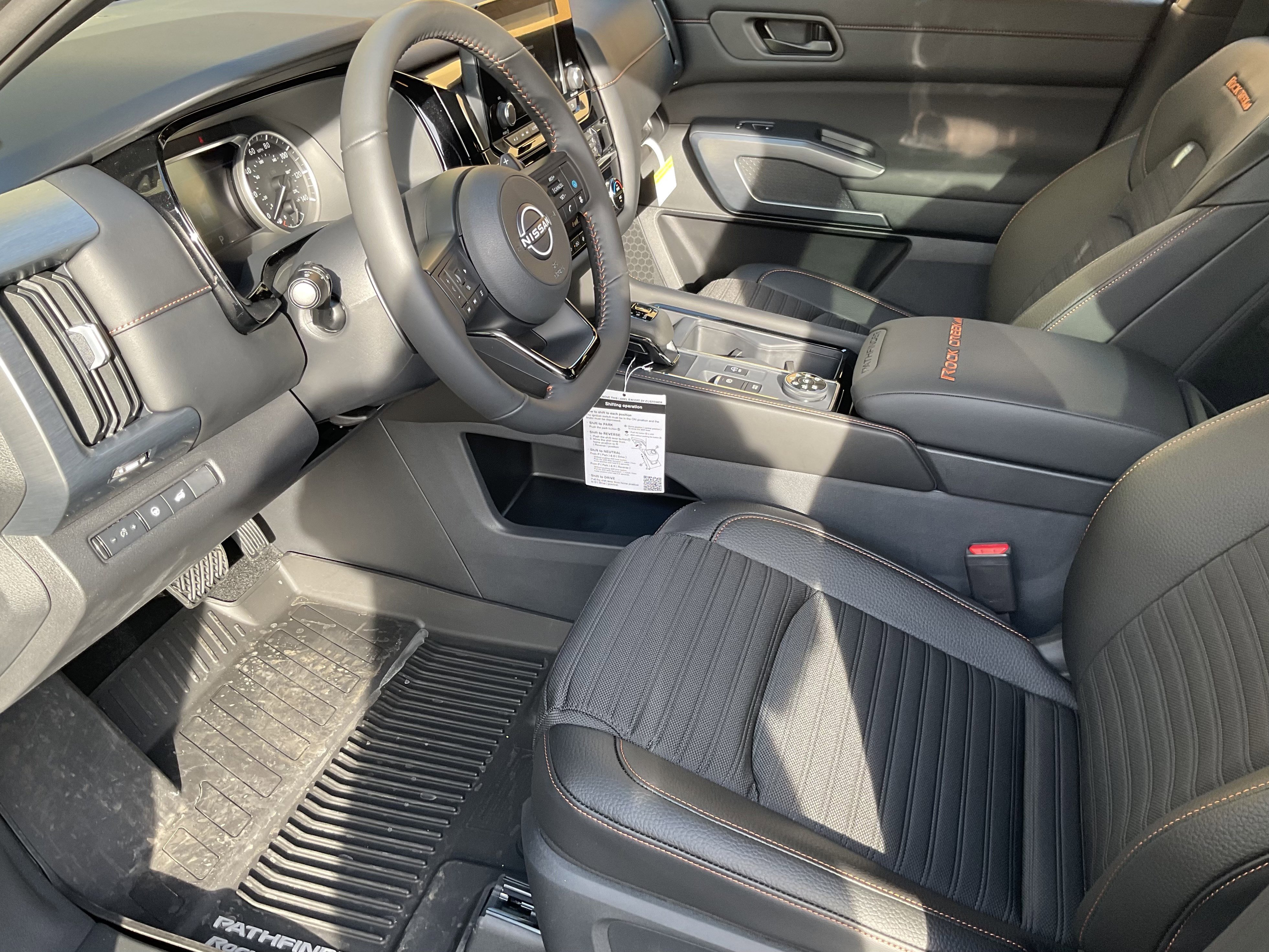 Used 2025 Nissan Pathfinder Rock Creek image 24