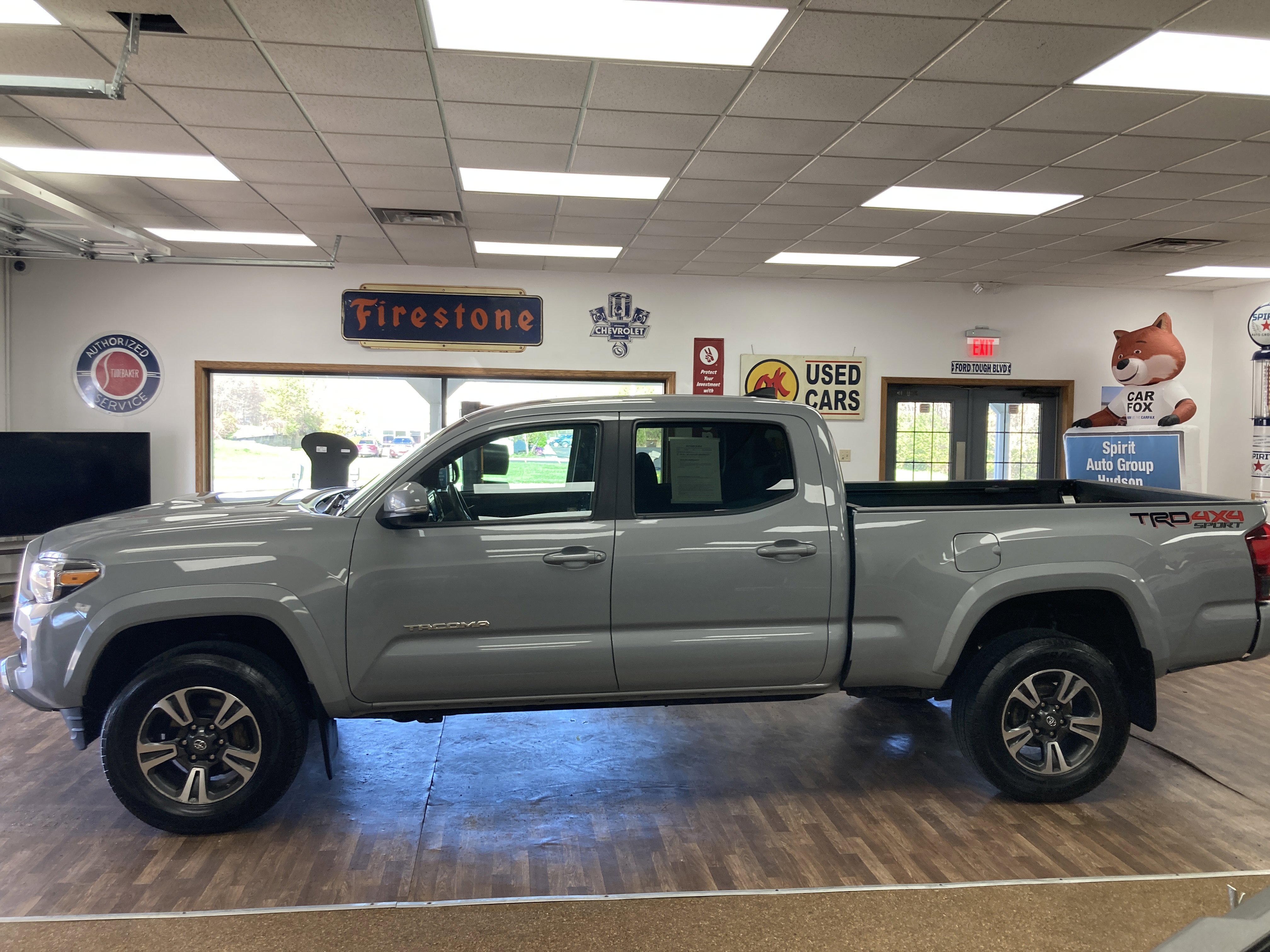 Used 2019 Toyota Tacoma 4x4 Double Cab image 2