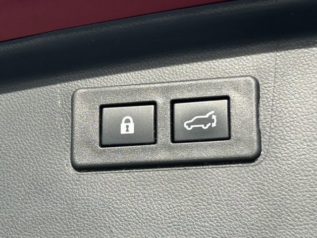 Used 2023 Subaru Outback Premium image 32