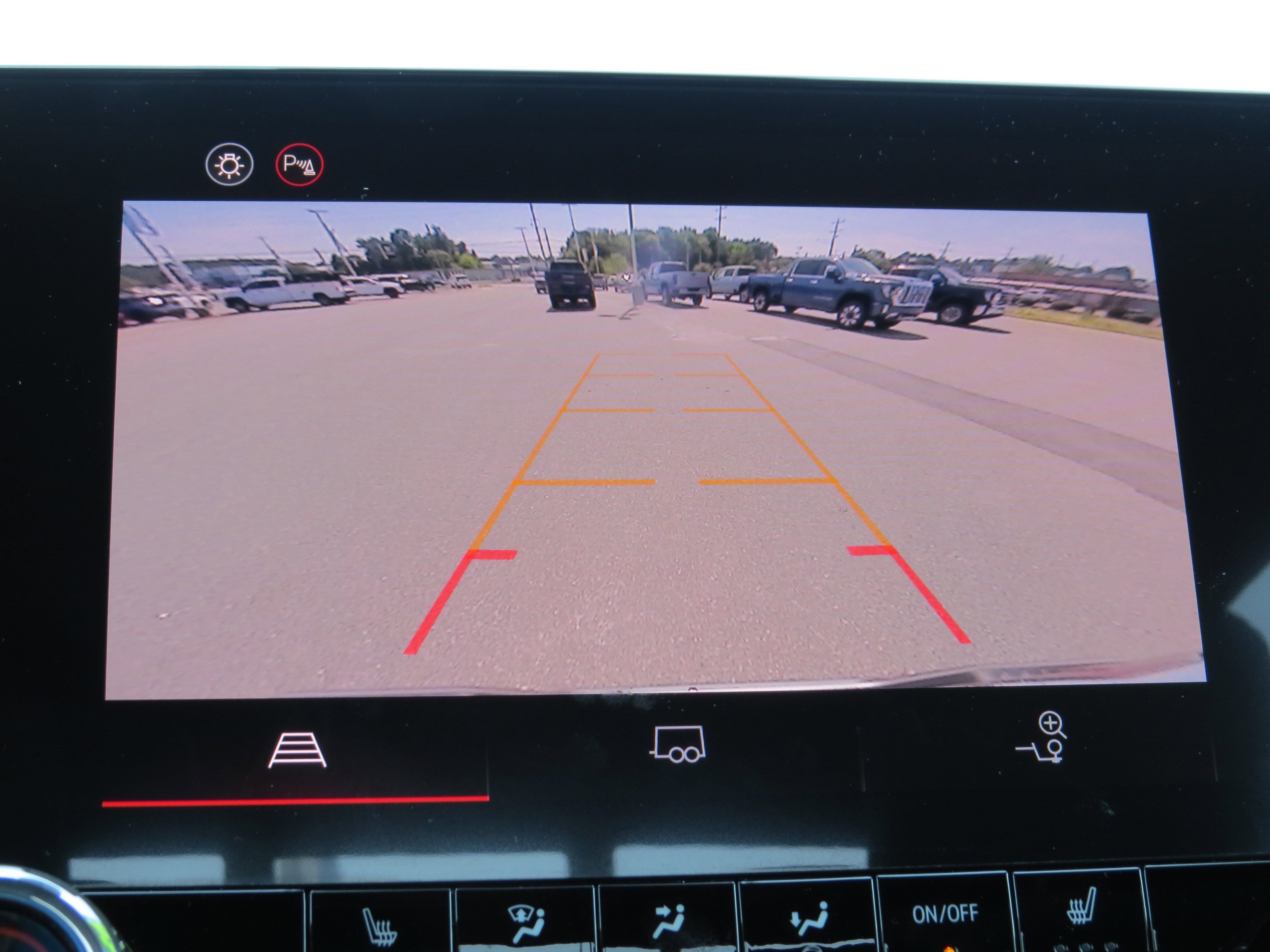 New 2026 GMC Canyon Elevation w/ Convenience Package image 25