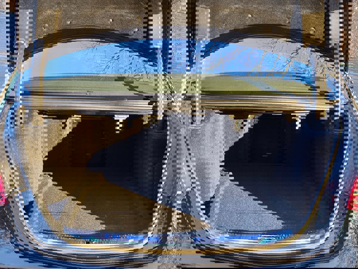 Used 2023 Mercedes-Benz S 580e 4MATIC Sedan w/ Warmth & Comfort Package image 86