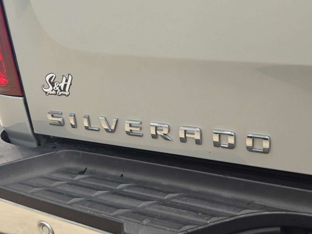 Used 2013 Chevrolet Silverado 2500 LT w/ Interior Plus Package AWD/4WD image 37