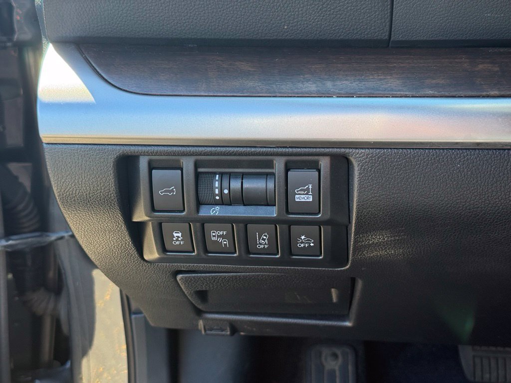 Used 2018 Subaru Outback 2.5i Limited AWD/4WD image 14