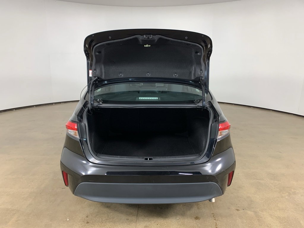 Used 2023 Toyota Corolla LE image 12