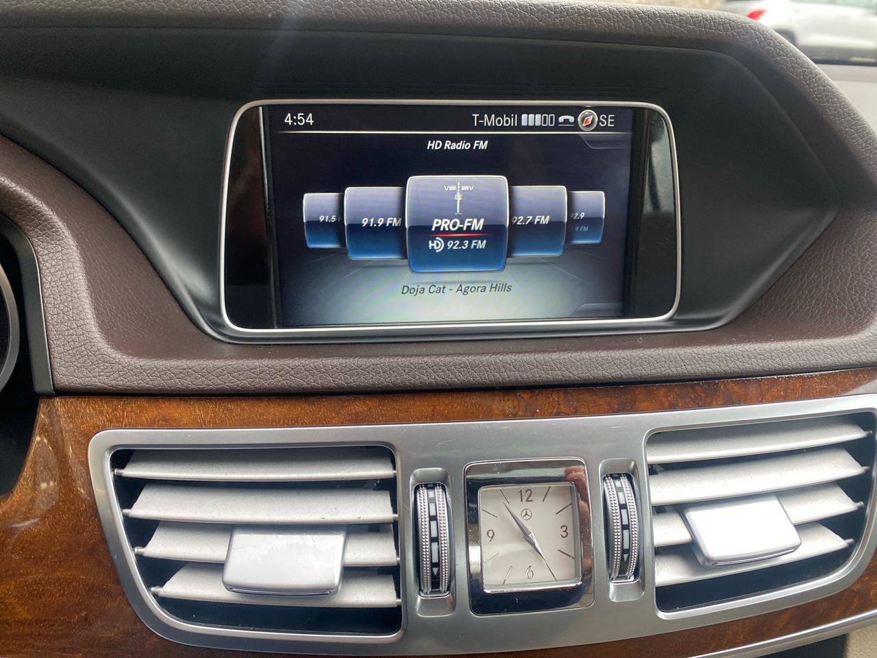 Used 2016 Mercedes-Benz E 350 4MATIC Sedan image 17