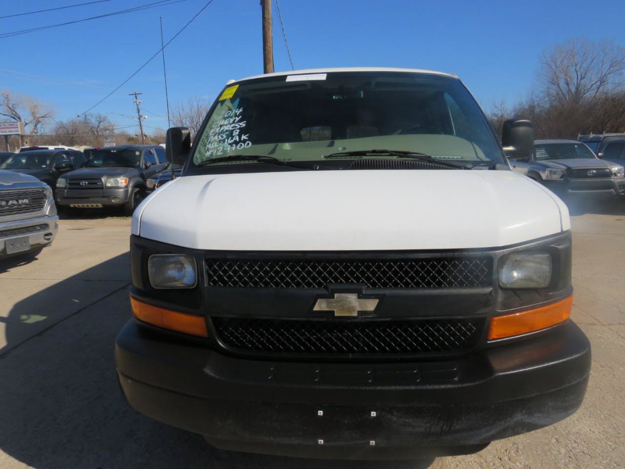 Used 2014 Chevrolet Express 1500 LS RWD image 2