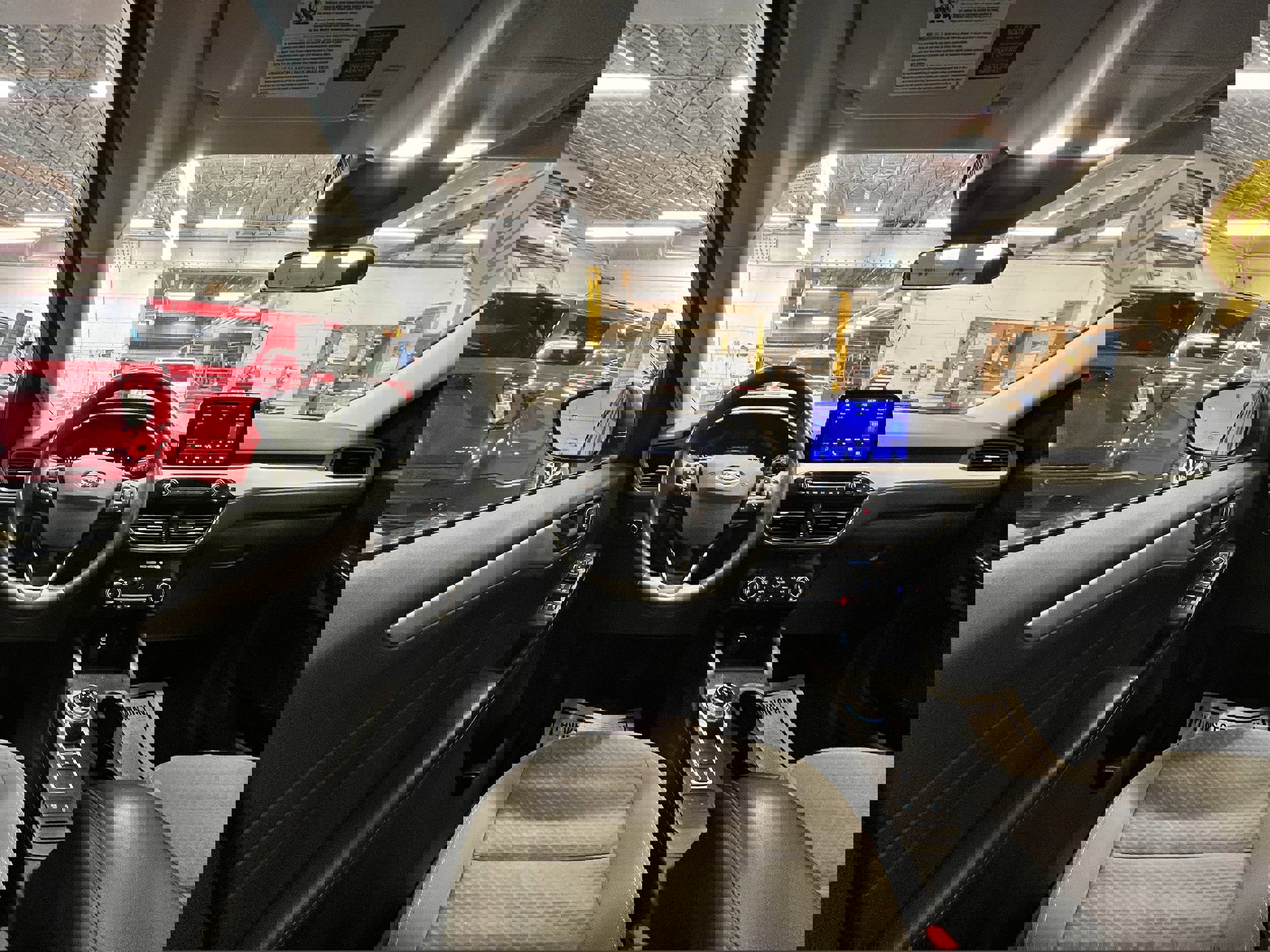 Used 2022 Ford Escape SE w/ Cold Weather Package image 19