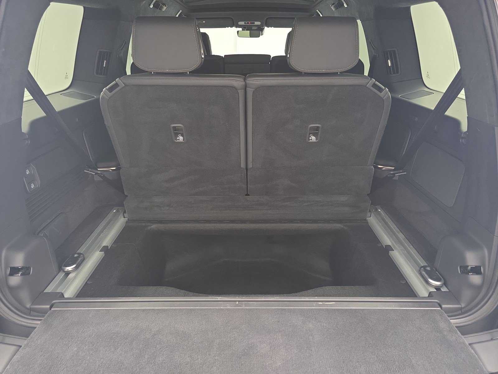 Used 2022 Rivian R1S Launch Edition AWD/4WD image 26