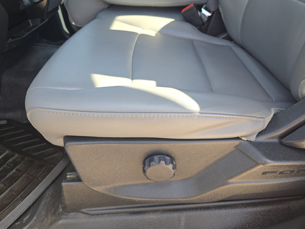 Used 2024 Ford F250 XL w/ 360-Degree Camera Package RWD image 18