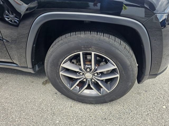 Used 2017 Jeep Grand Cherokee Limited image 15