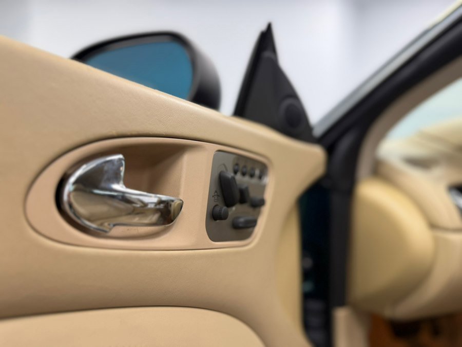 Used 2008 Jaguar XK Coupe image 44