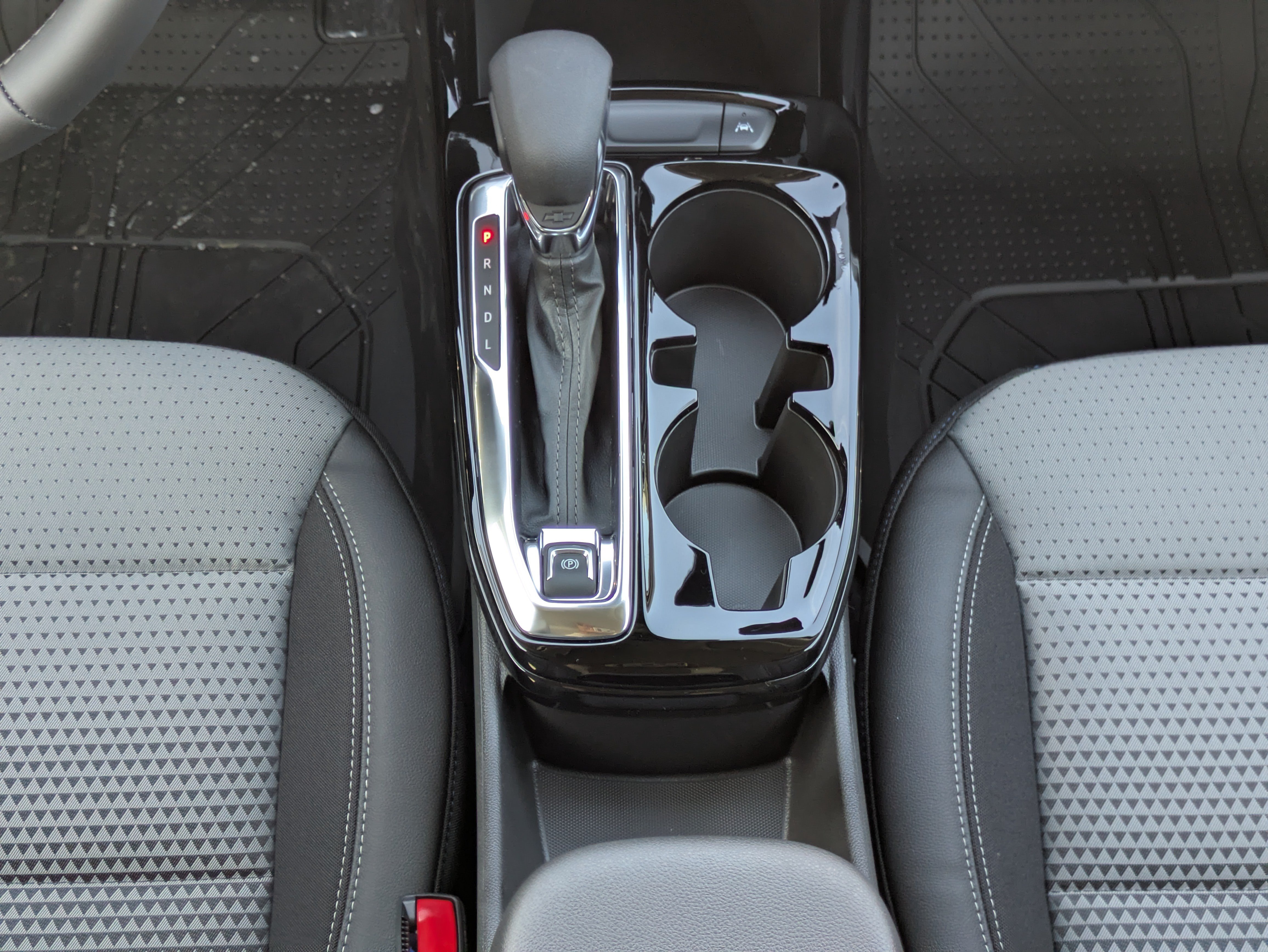 New 2026 Chevrolet Trax LT w/ Driver Confidence Package FWD image 6