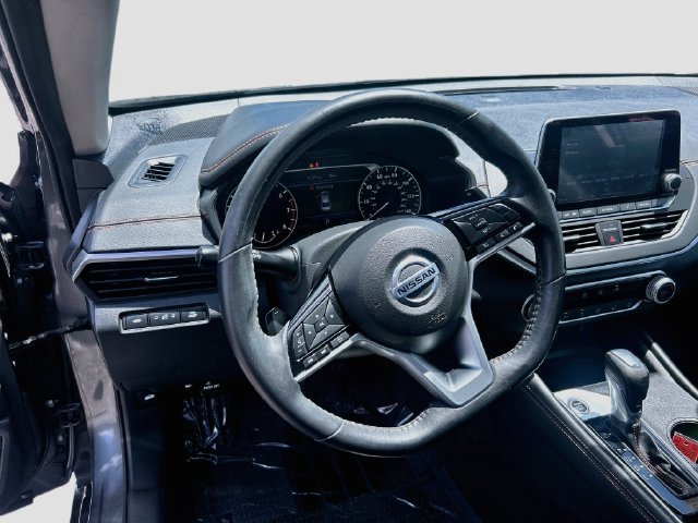 Used 2021 Nissan Altima 2.5 SR FWD image 8