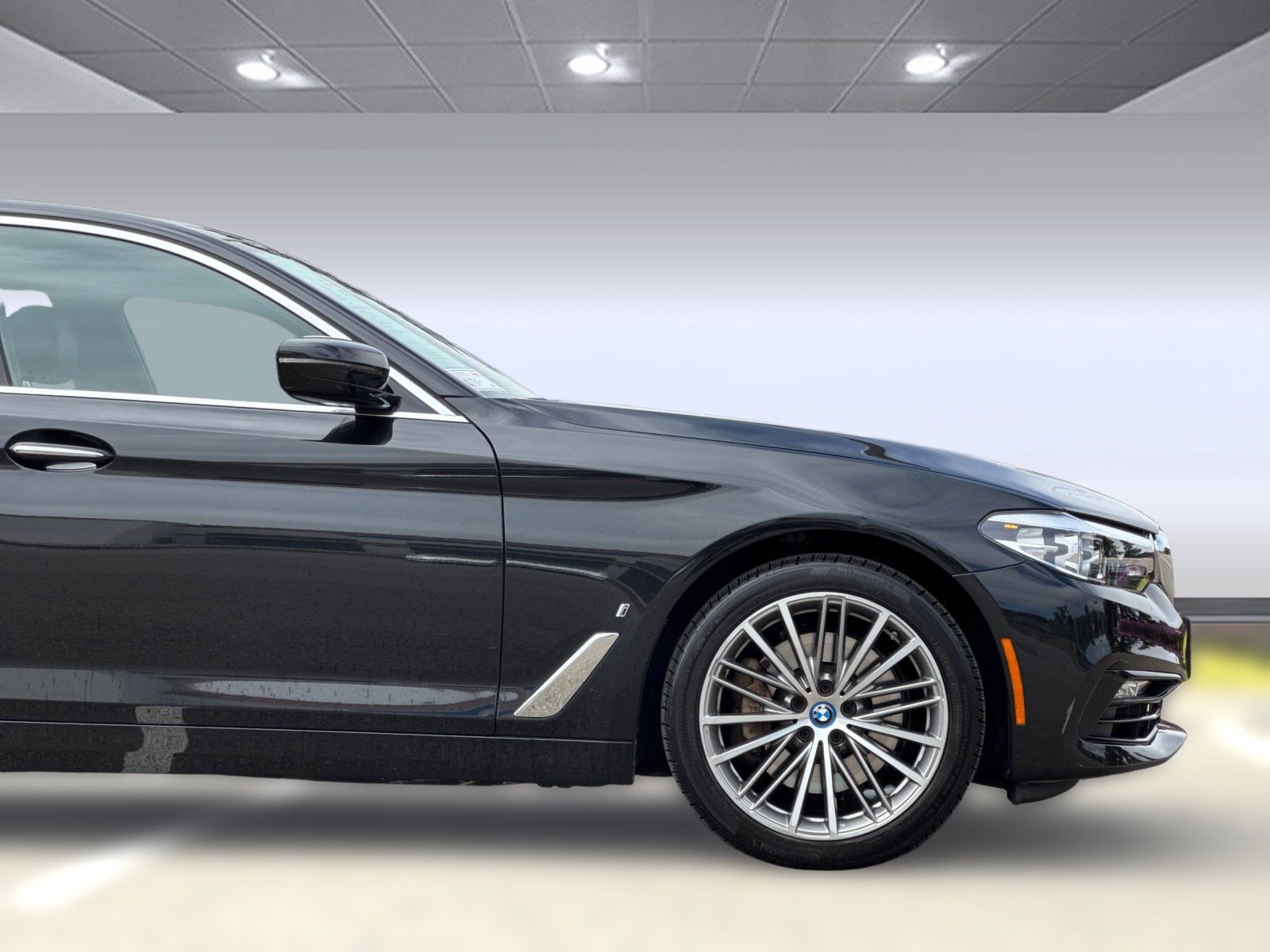 Used 2018 BMW 530e xDrive AWD/4WD image 35
