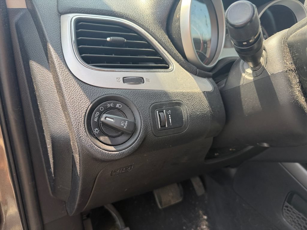 Used 2015 Dodge Journey R/T w/ Flexible Seating Group FWD image 19