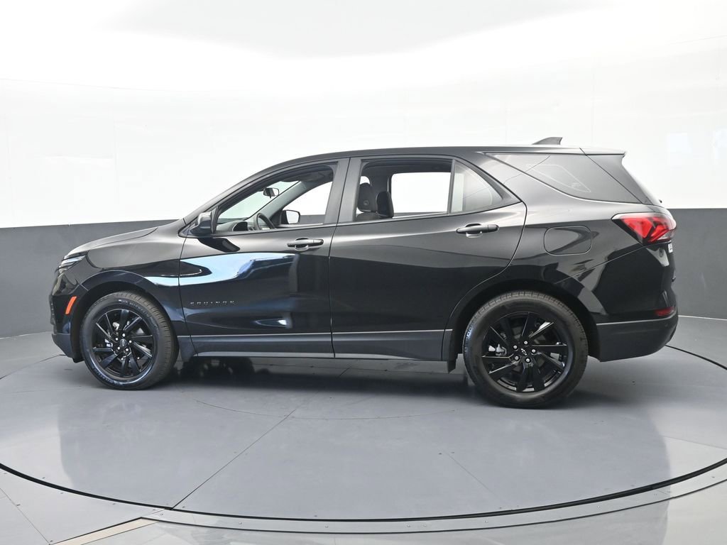 Used 2024 Chevrolet Equinox LS w/ Midnight Edition FWD image 3