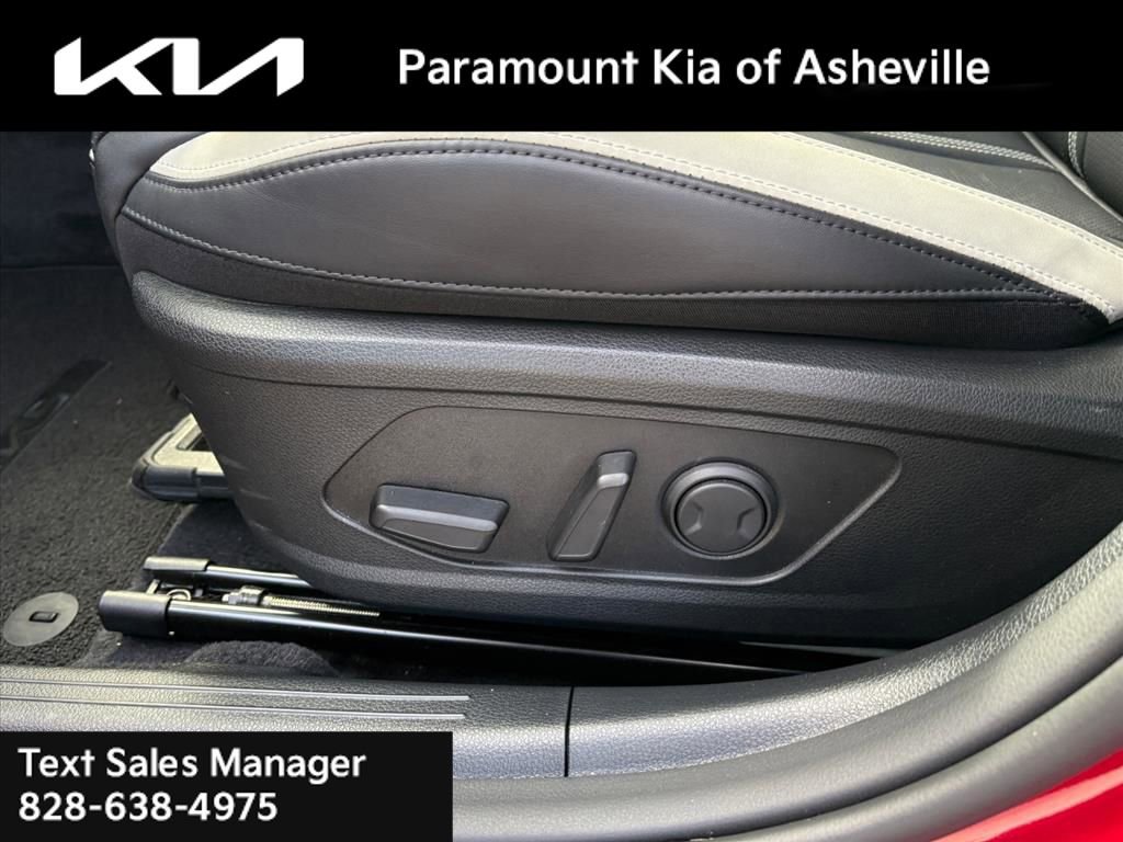 Used 2025 Kia K5 GT-Line w/ GT-Line Premium Package image 20