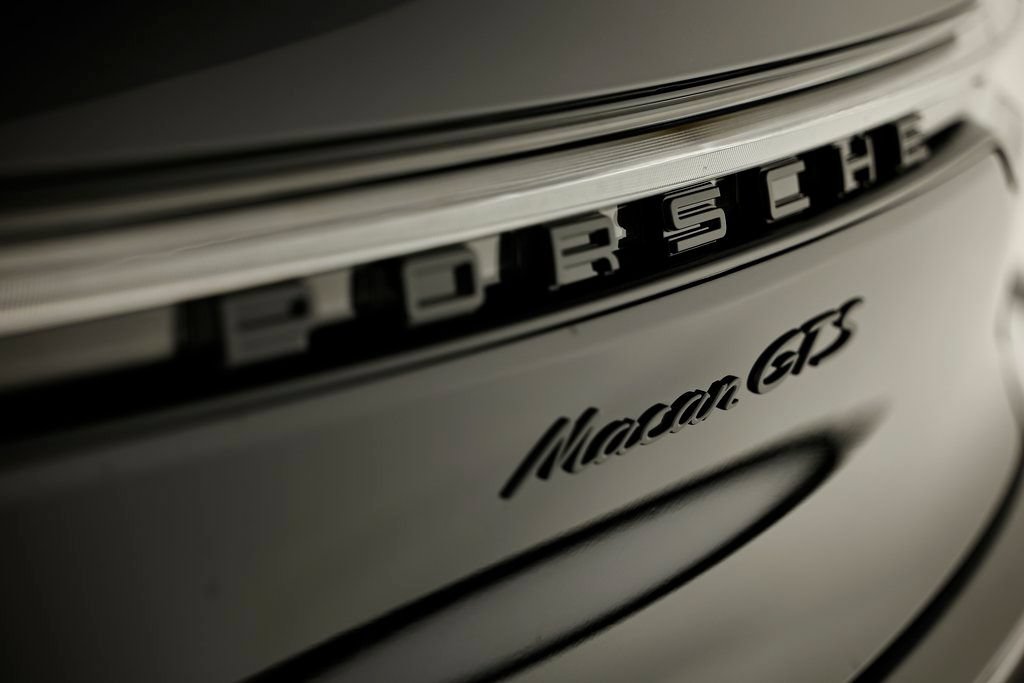 New 2026 Porsche Macan GTS AWD/4WD image 13