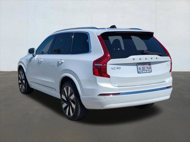 Used 2024 Volvo XC90 T8 Ultimate w/ Lounge Package image 3