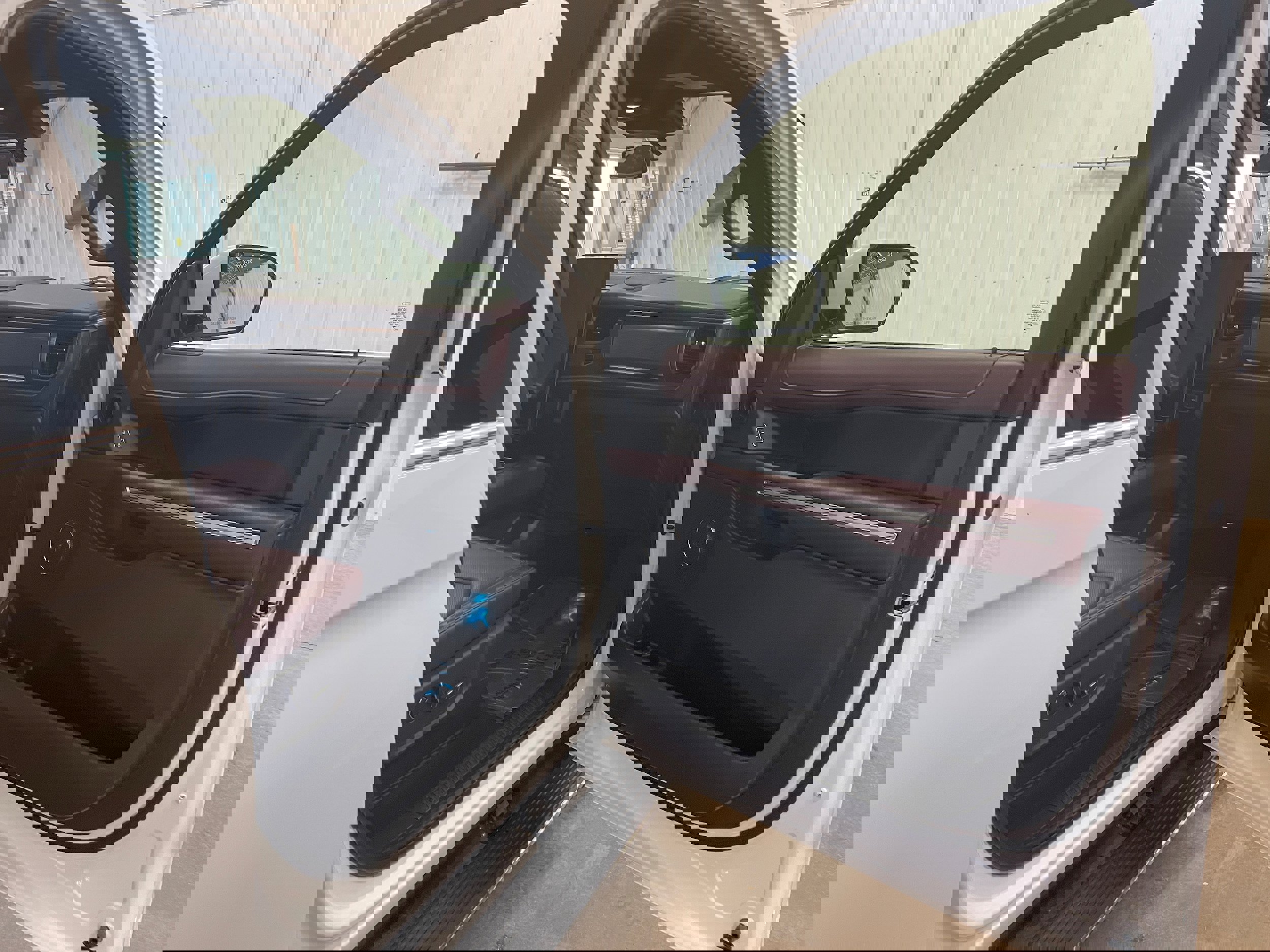 Used 2024 Ford Expedition Max Limited image 34