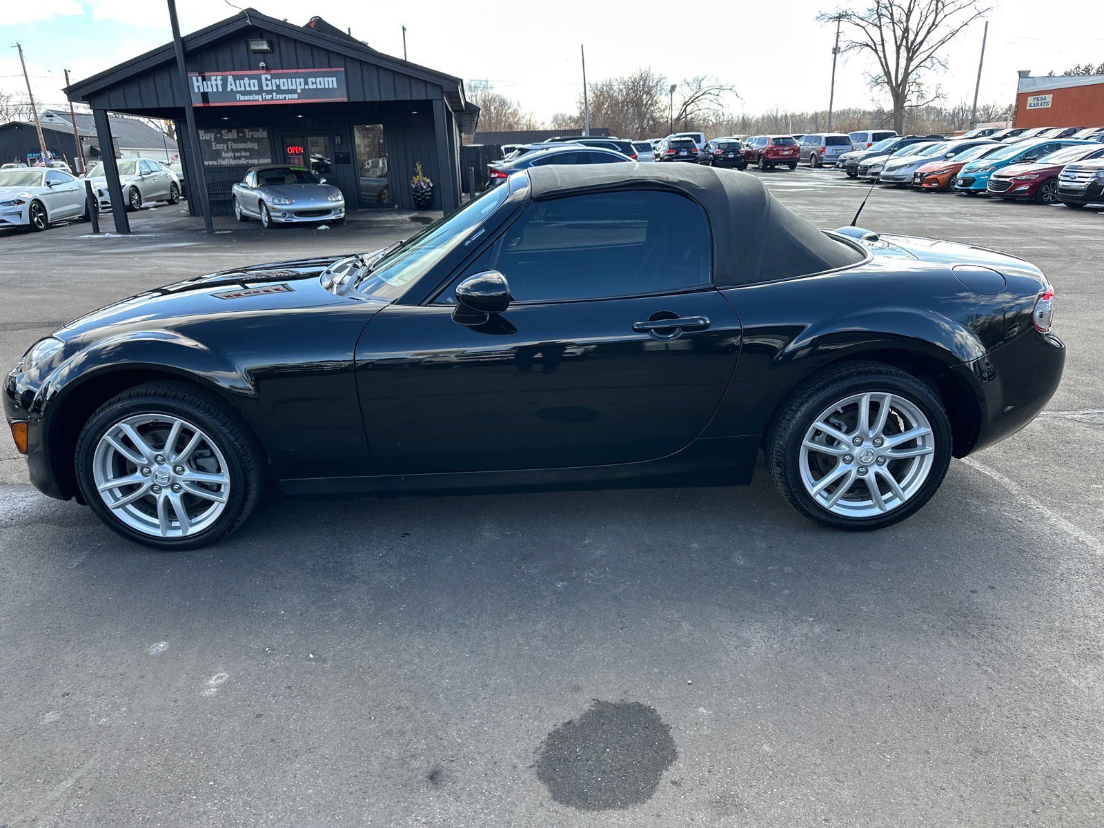 Used 2011 MAZDA MX-5 Miata Sport image 5