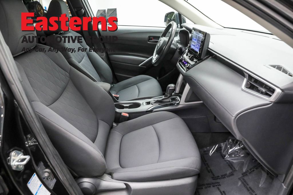 Used 2022 Toyota Corolla Cross LE image 22