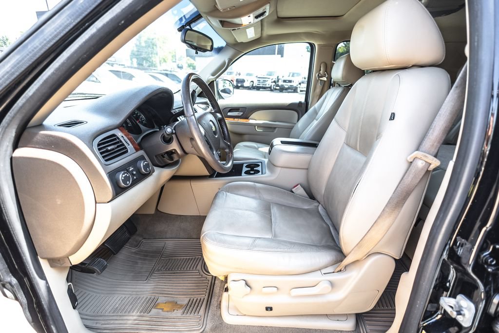 Used 2010 Chevrolet Tahoe LT AWD/4WD image 14