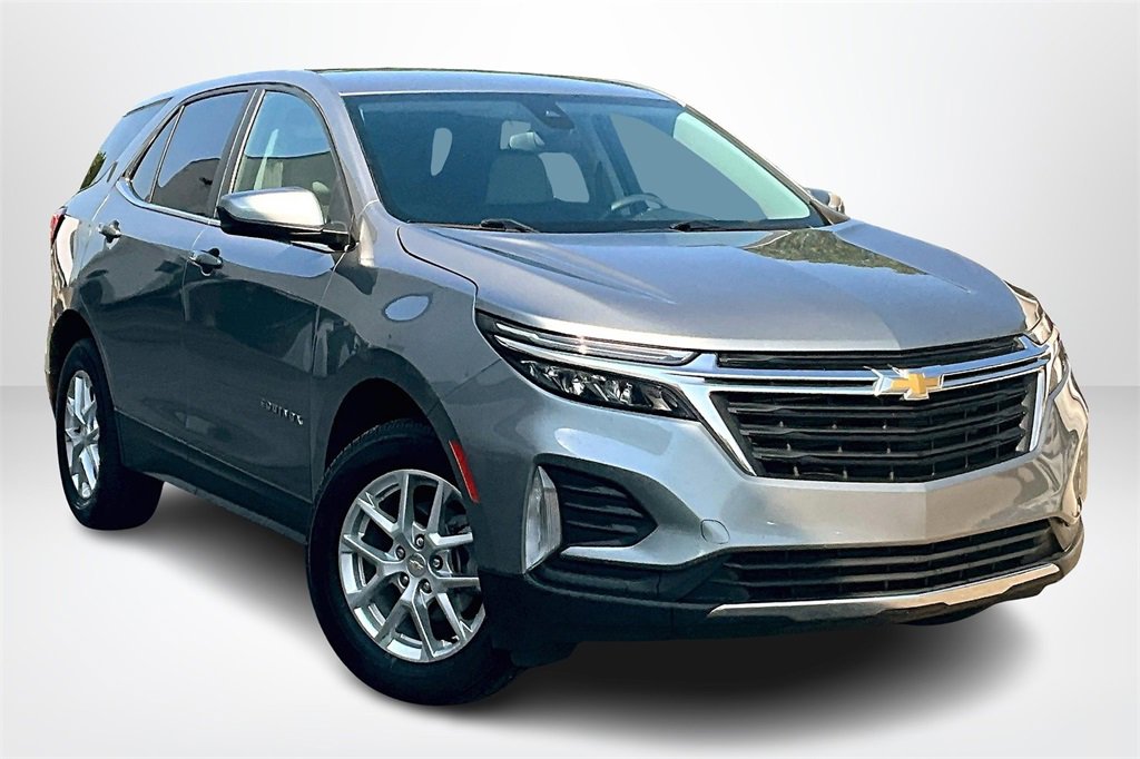 Used 2023 Chevrolet Equinox LT image 3